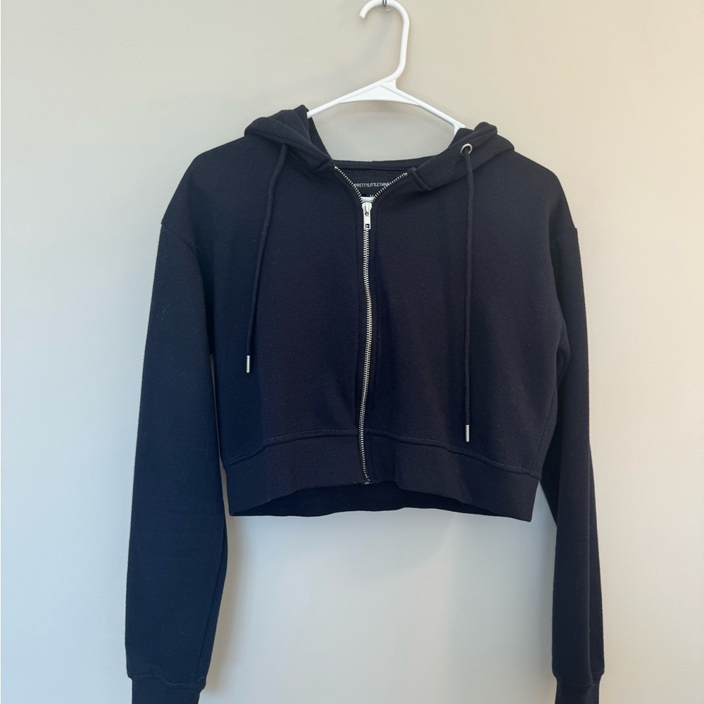 Pretty Little Thing Navy Cropped Hoodie with Zipper
